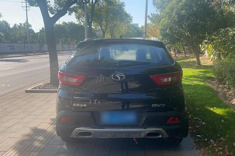 Used Soueast DX7 2015 1.5T Manual Elite Model Exterior 4