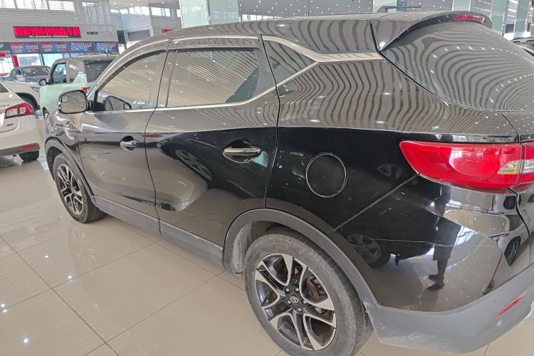 Used Soueast DX7 2015 1.5T Manual Elite Model Exterior 5