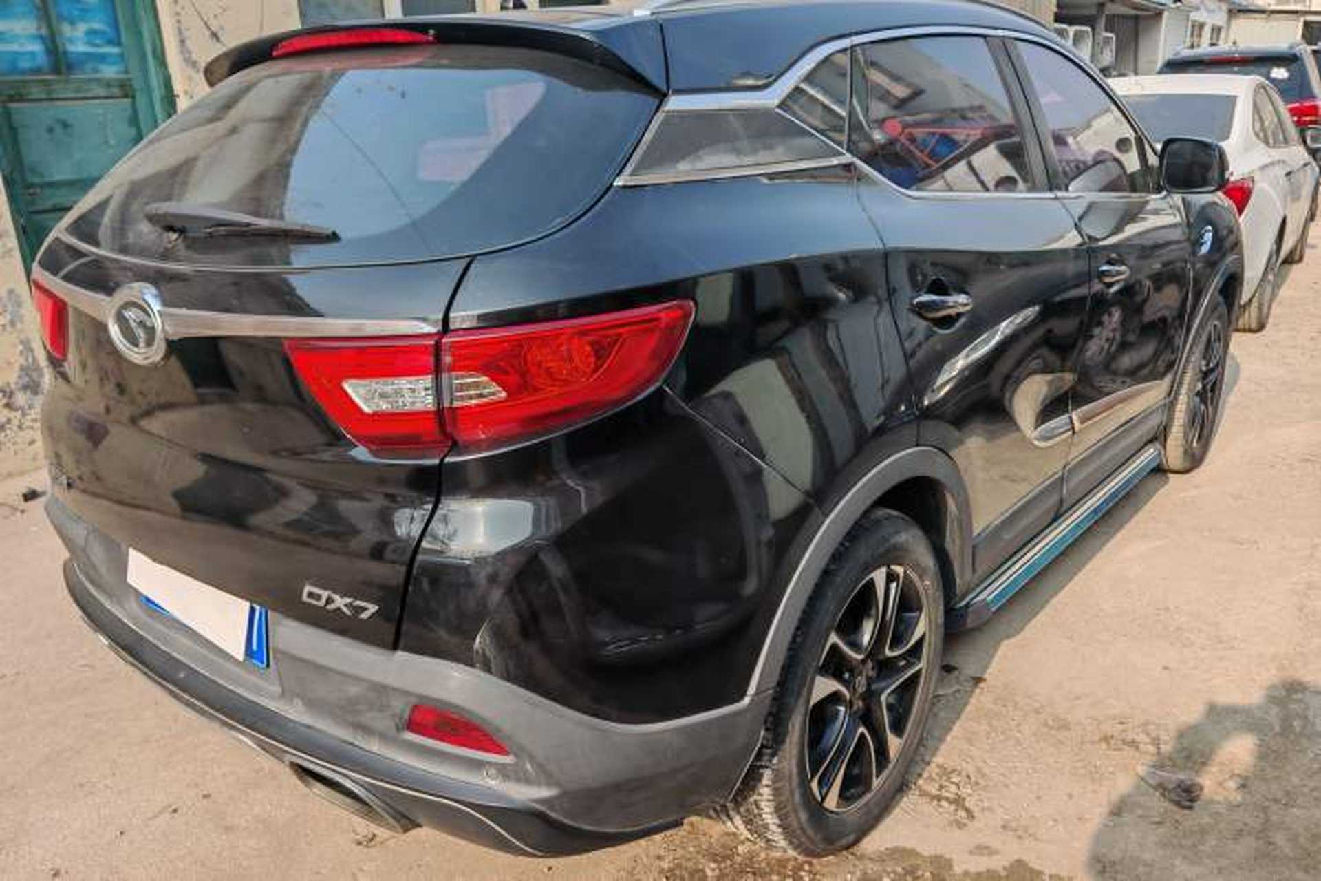 Used Soueast DX7 2015 1.5T Manual Luxury Model Exterior 6