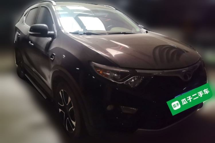 Used Soueast DX7 2015 1.5T Automatic Luxury Model Front Right 45 Deg