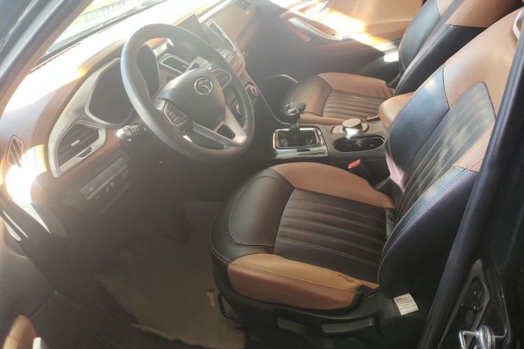 Used Soueast DX7 2015 1.5T Manual Elite Model Left Front Seat