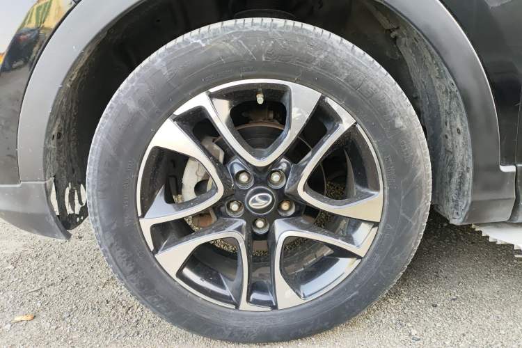 Used Soueast DX7 2015 1.5T Automatic Luxury Model Left Front Wheel Hub