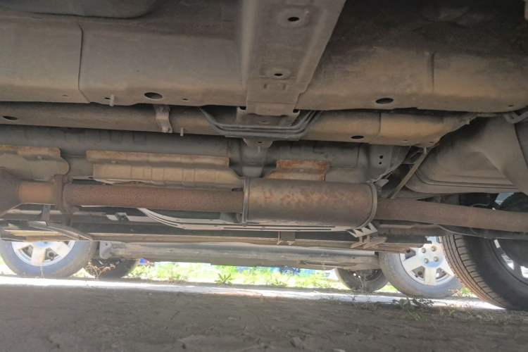 Used Soueast DX7 2015 1.5T Automatic Luxury Model Left Side Sill