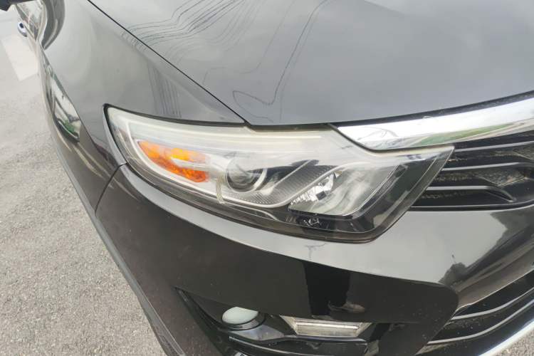 Used Soueast DX7 2015 1.5T Automatic Prestige Model Right Front Headlight