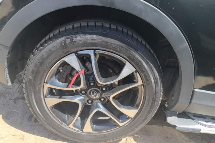 Used Soueast DX7 2015 1.5T Automatic Luxury Model Right Rear Wheel Hub