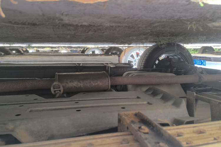 Used Soueast DX7 2015 1.5T Automatic Luxury Model Right Side Sill