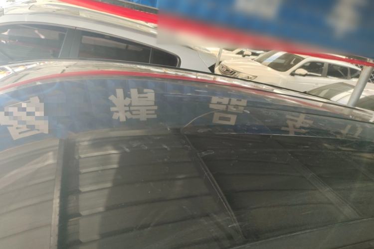 Used Soueast DX7 2015 1.5T Manual Elite Model Roof