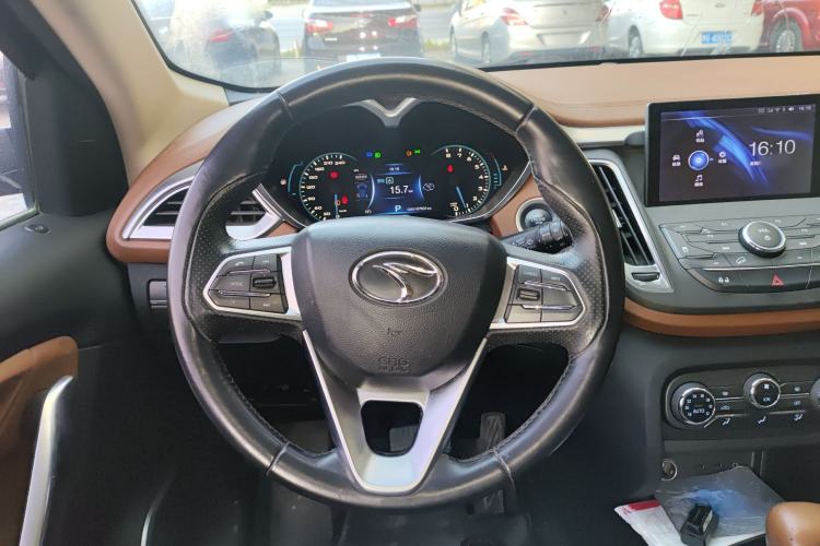 Used Soueast DX7 2015 1.5T Automatic Luxury Model Steering Wheel