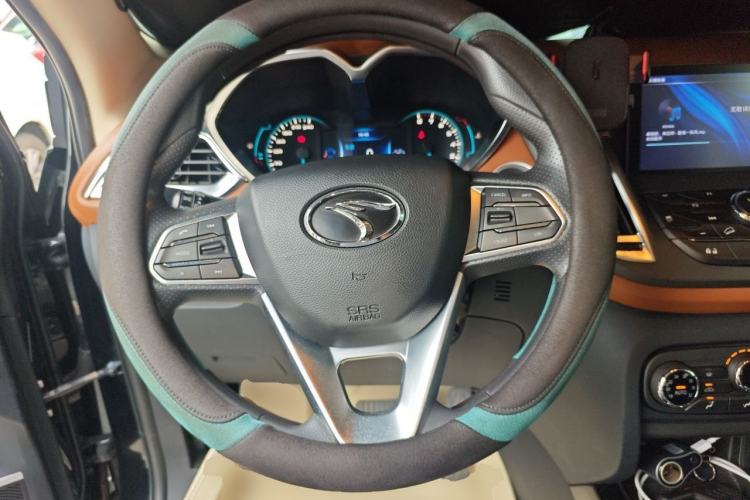 Used Soueast DX7 2015 1.5T Automatic Elite Model Steering Wheel