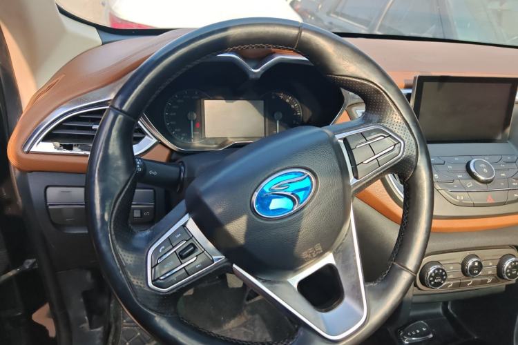 Used Soueast DX7 2015 1.5T Manual Luxury Model Steering Wheel