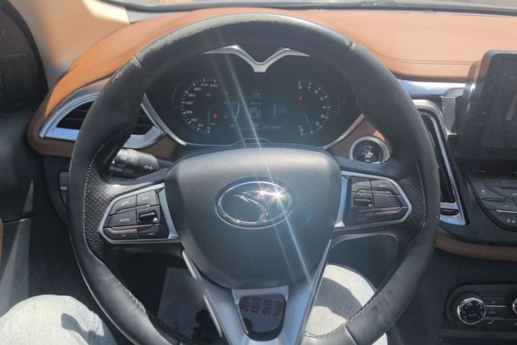Used Soueast DX7 2015 1.5T Automatic Luxury Model Steering Wheel