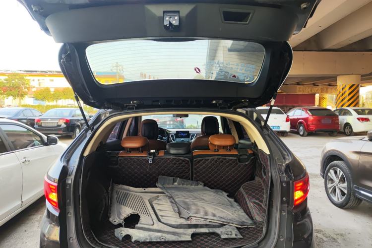 Used Soueast DX7 2015 1.5T Automatic Luxury Model Trunk