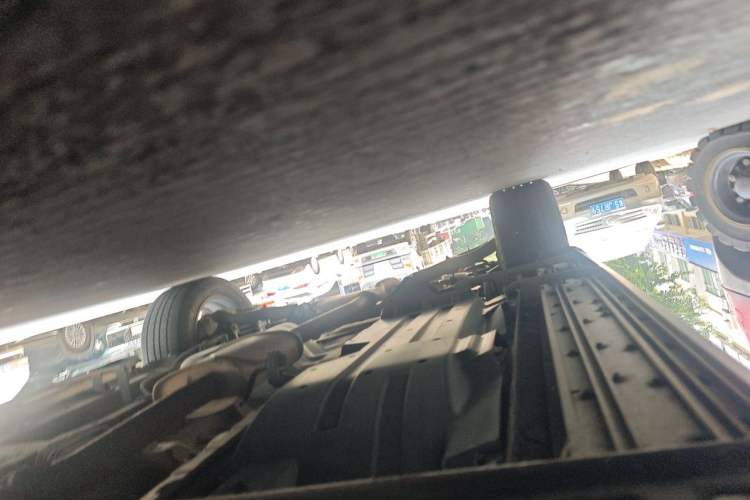 Used Soueast DX7 2015 1.5T Automatic Luxury Model Chassis Front Right