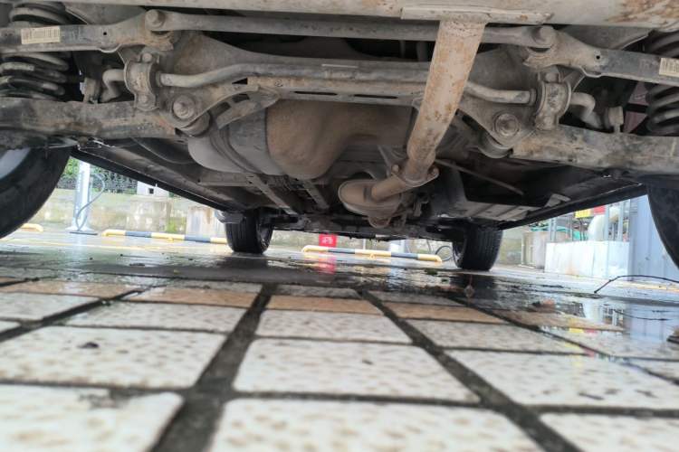 Used Soueast DX7 2015 1.5T Manual Luxury Model Chassis Rear