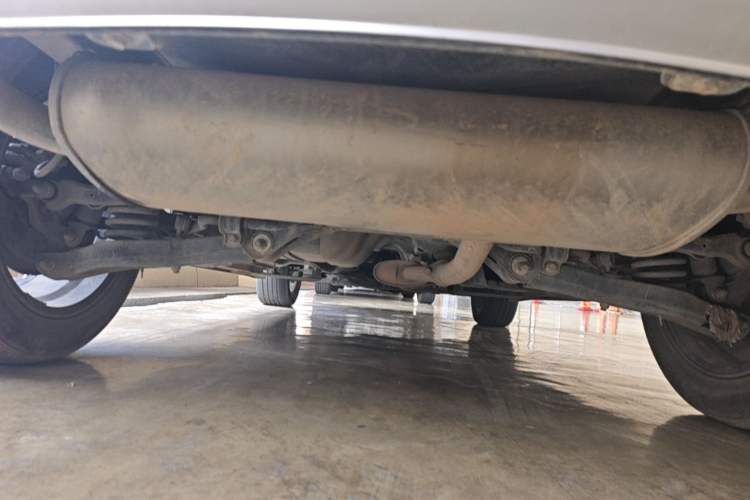 Used Soueast DX7 2015 1.5T Automatic Luxury Model Chassis Rear