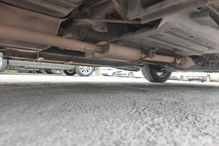 Used Soueast DX7 2015 1.5T Manual Luxury Model Chassis Rear Right