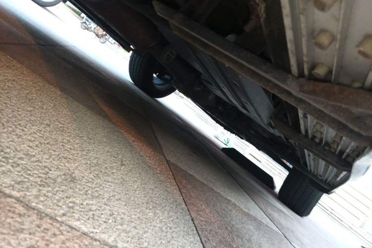 Used Soueast DX7 2015 1.5T Manual Elite Model Chassis Rear Right