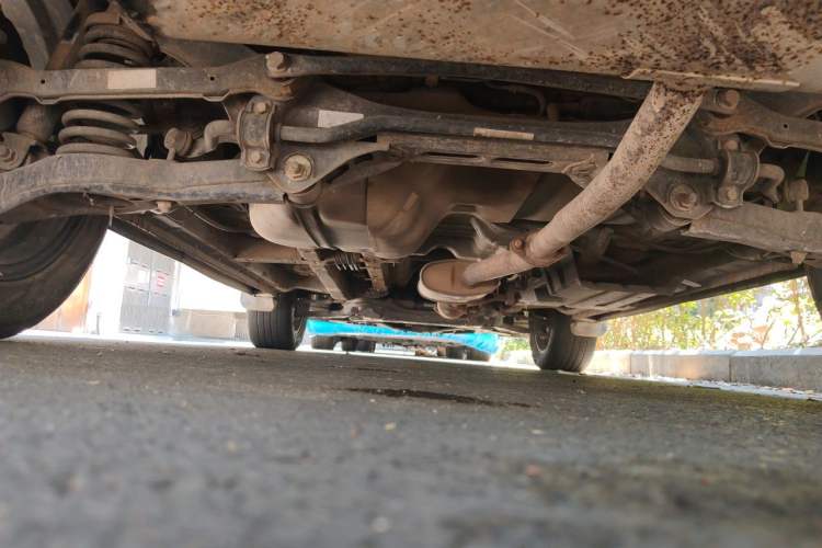 Used Soueast DX7 2015 1.5T Manual Elite Model Chassis Rear