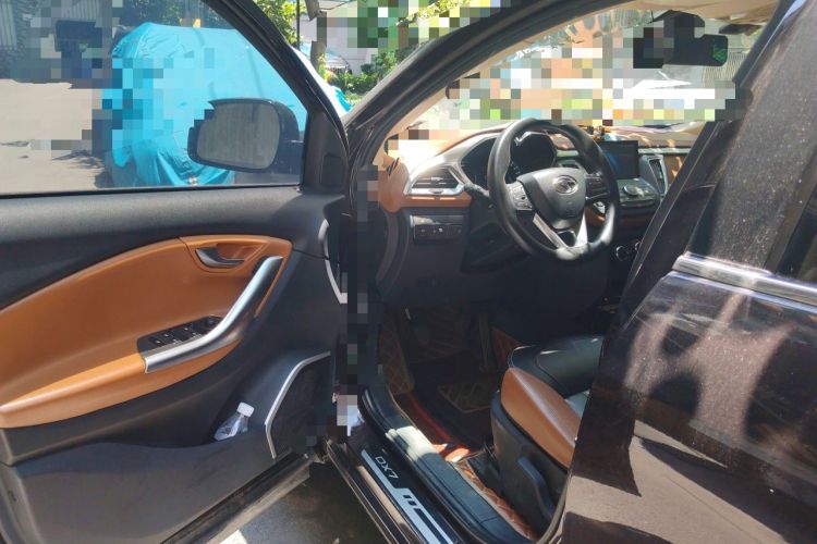 Used Soueast DX7 2015 1.5T Manual Elite Model Driver Seat