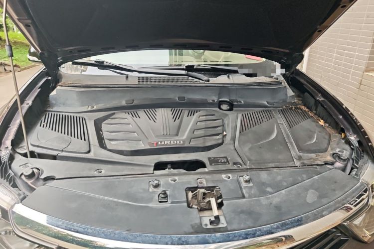 Used Soueast DX7 2015 1.5T Automatic Luxury Model Engine Bay
