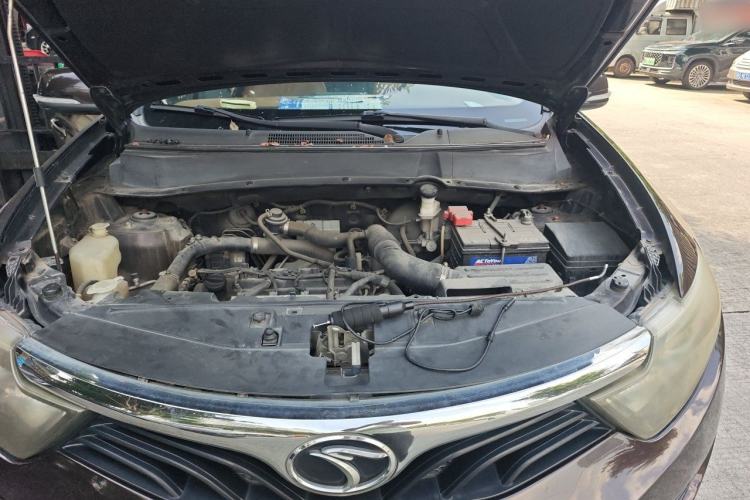 Used Soueast DX7 2015 1.5T Automatic Luxury Model Engine Bay