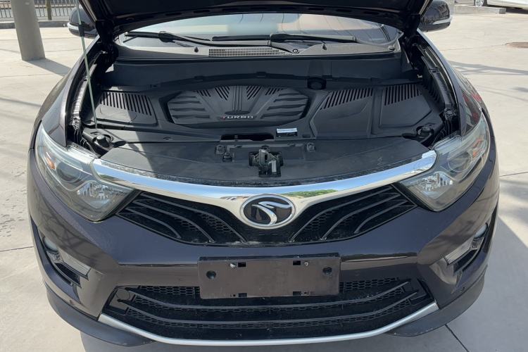 Used Soueast DX7 2015 1.5T Automatic Elite Model Engine Bay