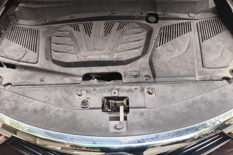 Used Soueast DX7 2015 1.5T Automatic Luxury Model Engine Bay