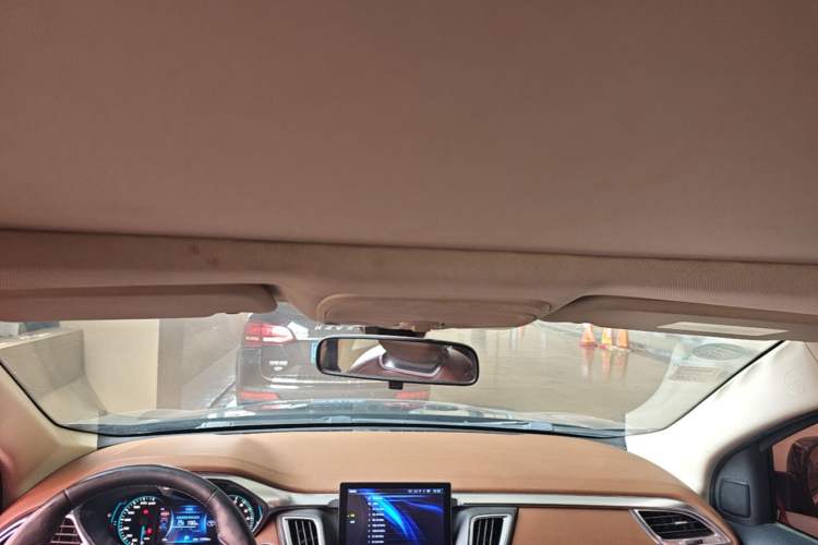 Used Soueast DX7 2015 1.5T Automatic Luxury Model Headliner
