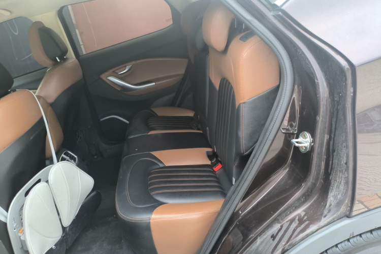 Used Soueast DX7 2015 1.5T Manual Luxury Model Left Rear Seat
