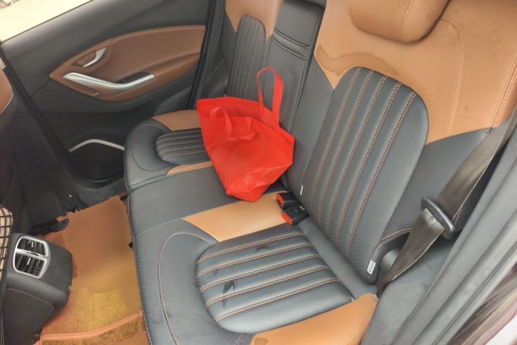 Used Soueast DX7 2015 1.5T Manual Luxury Model Left Rear Seat