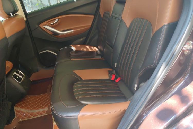 Used Soueast DX7 2015 1.5T Manual Elite Model Left Rear Seat