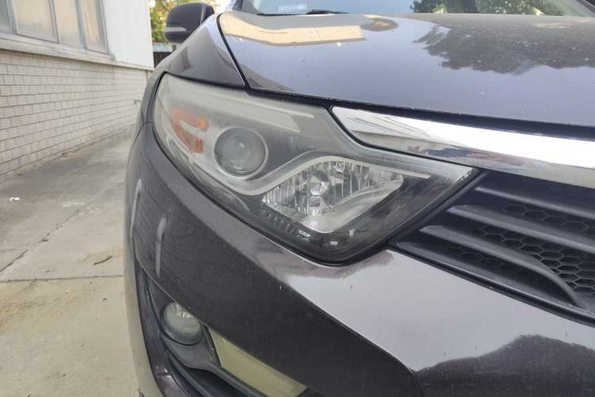 Used Soueast DX7 2015 1.5T Automatic Luxury Model Right Front Headlight