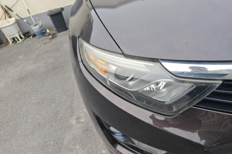 Used Soueast DX7 2015 1.5T Automatic Prestige Model Right Front Headlight