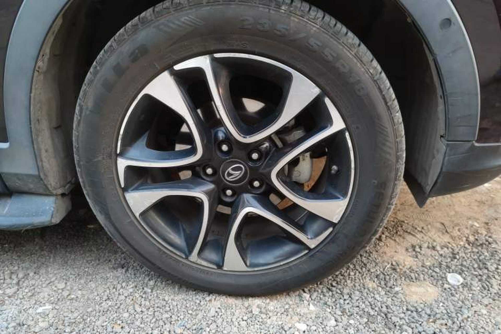 Used Soueast DX7 2015 1.5T Automatic Prestige Model Right Front Wheel Hub