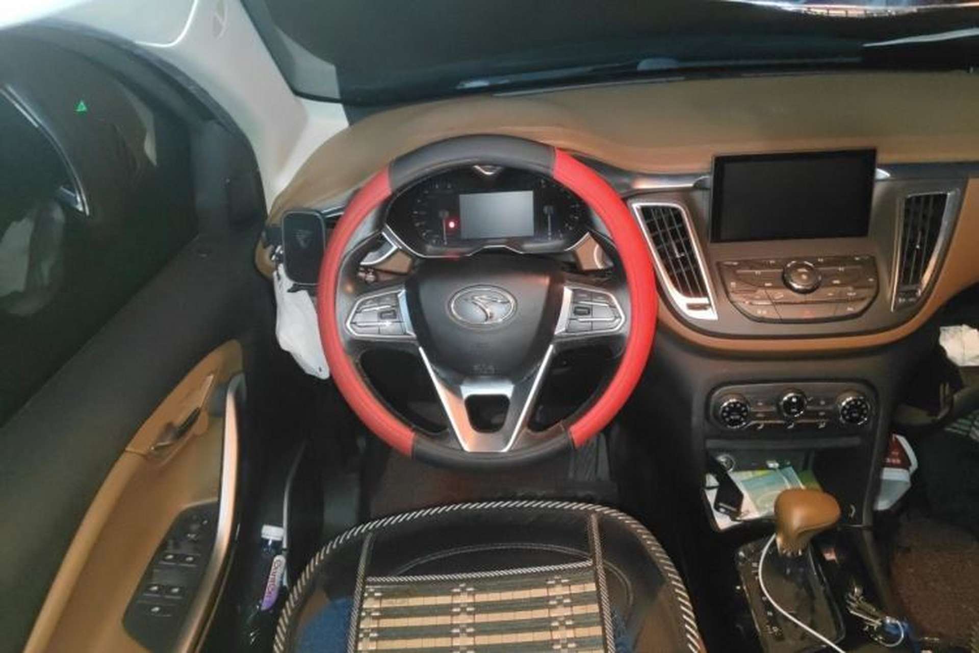 Used Soueast DX7 2015 1.5T Automatic Luxury Model Steering Wheel