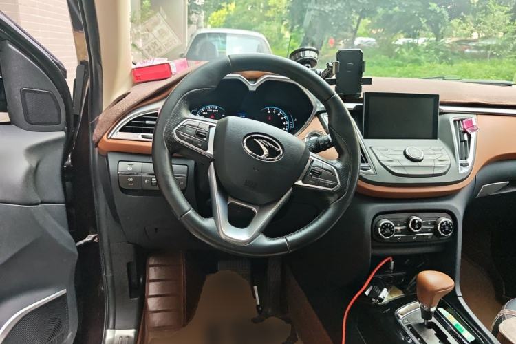 Used Soueast DX7 2015 1.5T Automatic Luxury Model Steering Wheel
