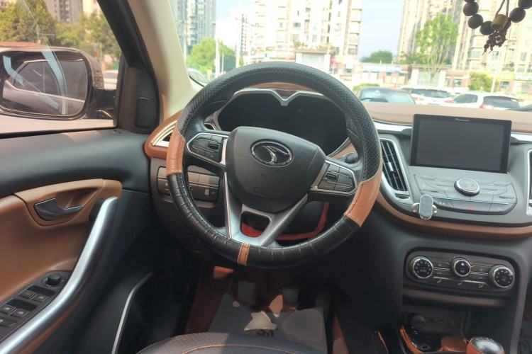Used Soueast DX7 2015 1.5T Manual Luxury Model Steering Wheel
