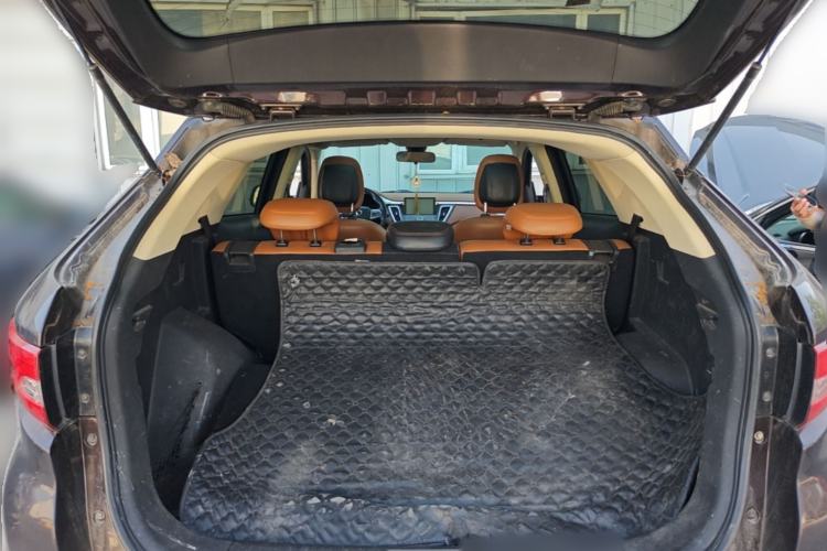 Used Soueast DX7 2015 1.5T Automatic Luxury Model Trunk