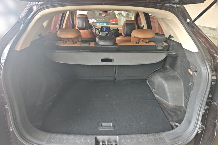 Used Soueast DX7 2015 1.5T Automatic Luxury Model Trunk