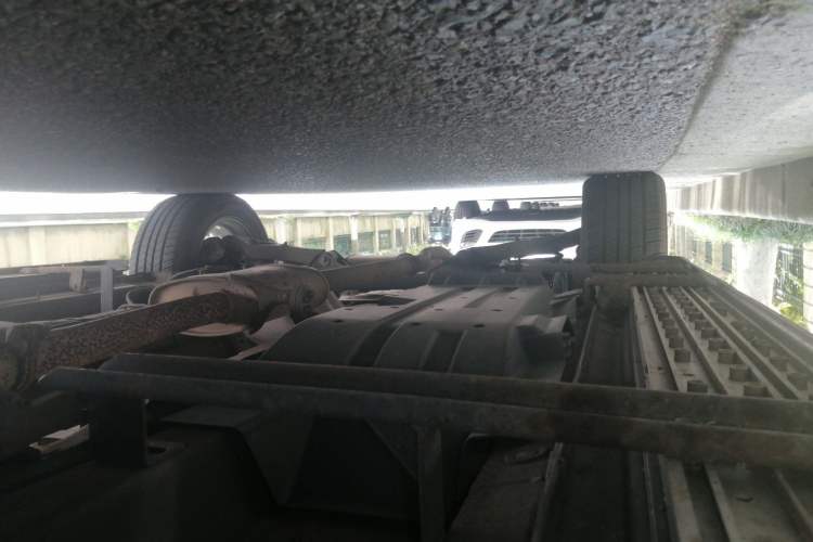 Used Soueast DX7 2015 1.5T Manual Luxury Model Chassis Front Right