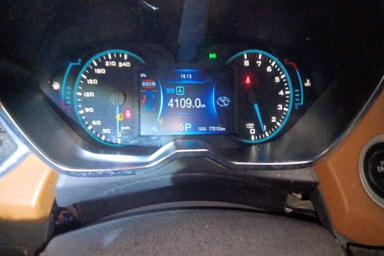 Used Soueast DX7 2015 1.5T Automatic Prestige Model Instrument Cluster