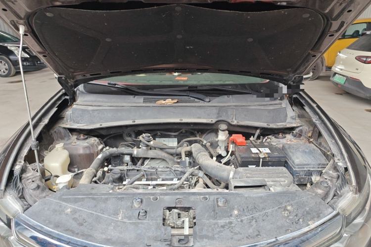 Used Soueast DX7 2015 1.5T Manual Luxury Model Engine Bay