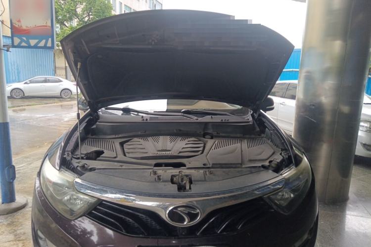 Used Soueast DX7 2015 1.5T Automatic Prestige Model Engine Bay