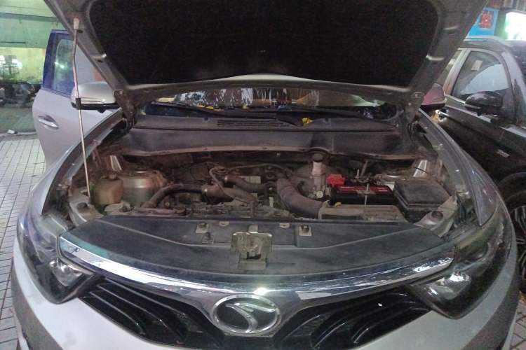 Used Soueast DX7 2015 1.5T Automatic Prestige Model Engine Bay