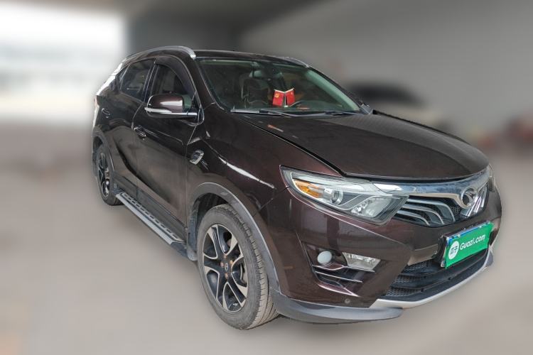Used Soueast DX7 2015 1.5T Manual Luxury Model Front Right 45 Deg