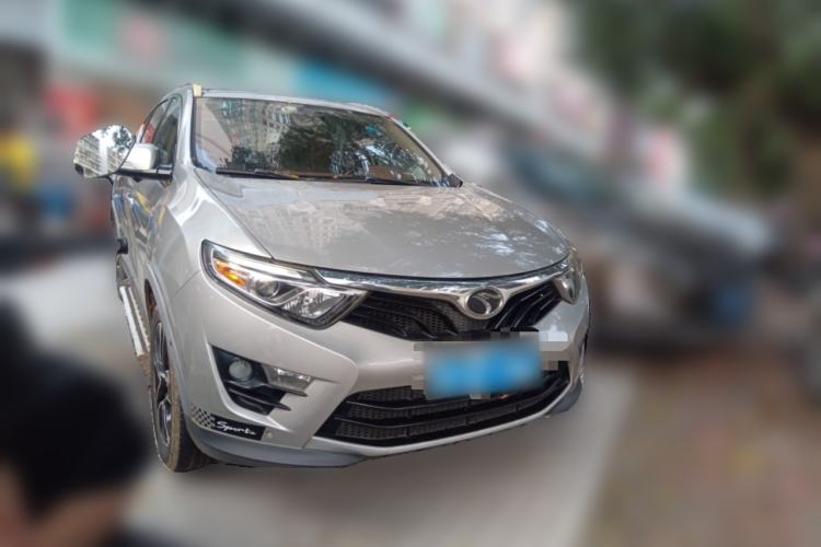 Used Soueast DX7 2015 1.5T Automatic Prestige Model Front Right 45 Deg