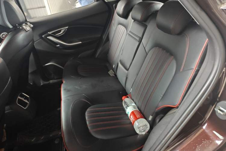 Used Soueast DX7 2015 1.5T Manual Luxury Model Left Rear Seat