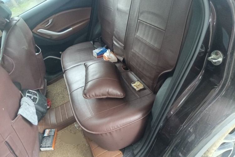 Used Soueast DX7 2015 1.5T Automatic Prestige Model Left Rear Seat