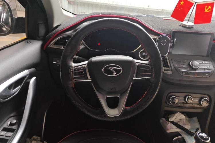Used Soueast DX7 2015 1.5T Manual Luxury Model Steering Wheel