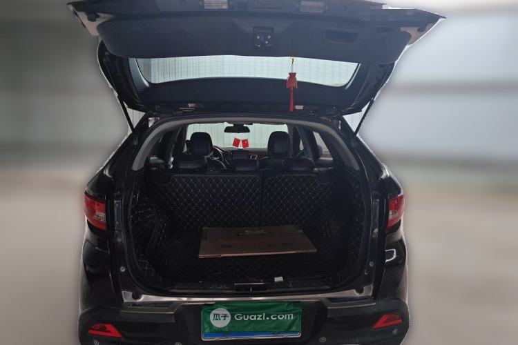 Used Soueast DX7 2015 1.5T Manual Luxury Model Trunk